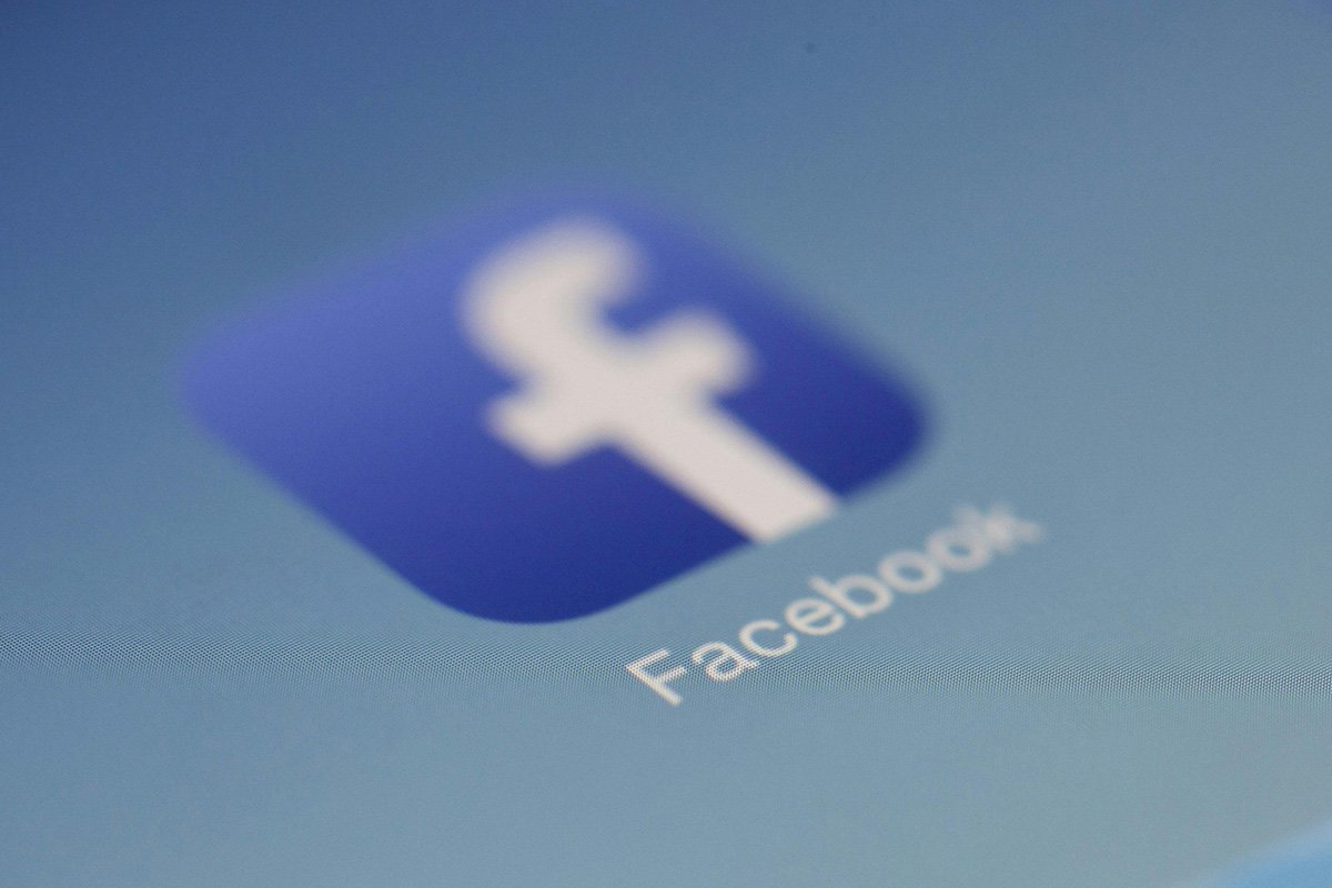 Public-safety social media content support